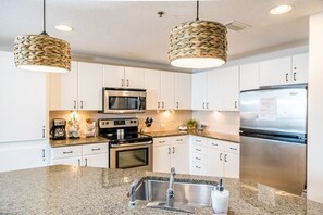 Fridge, microwave, oven, stovetop - Luxury condo at Grand Panama Beach Resort with fabulous gulf views! (Panama City Beach)