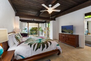 3 bedrooms, travel crib, internet, bed sheets - Private Oceanview Oasis w/Pool, Spacious Lanai, & Stunning Sunsets: Ono Oasis (Kailua Kona)
