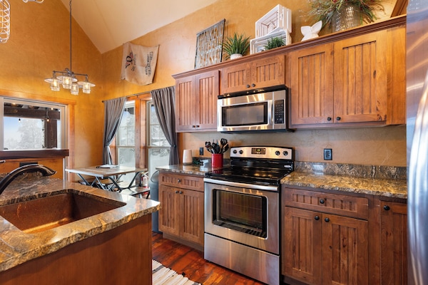 Refrigerador, microondas, horno, placa de cocina