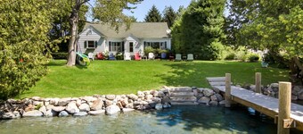 Leland Village River Front Beauty ~ Peaceful Neighborhood ~ Swim Off The Dock!