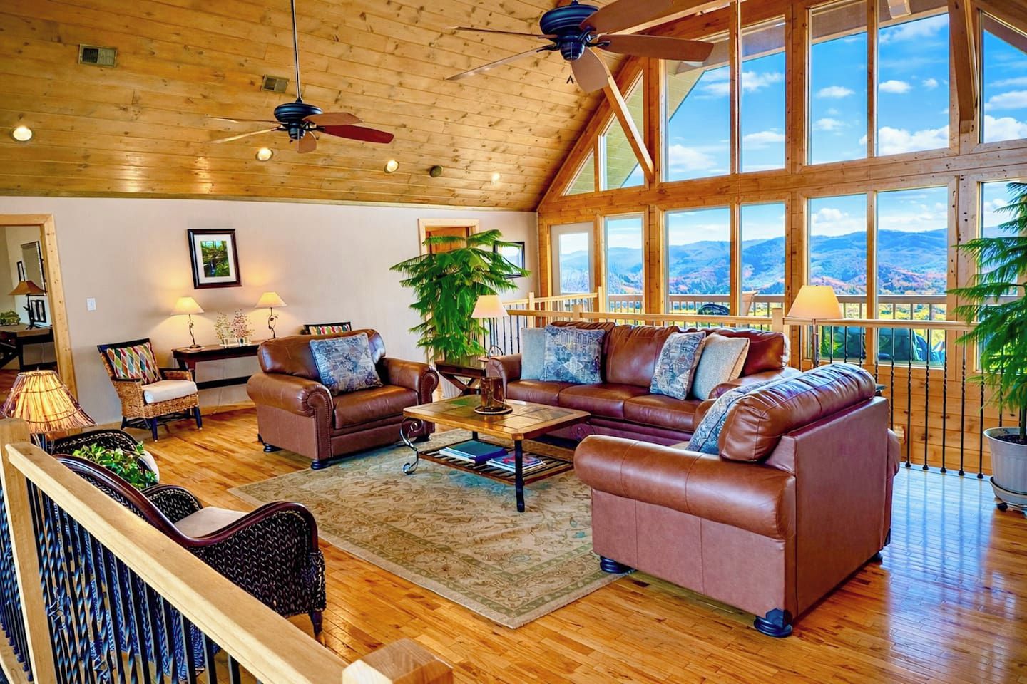Tanasi Lodge  Weddings, Retreats & Family Getaways Near Gatlinburg - Pigeon Forge, TN