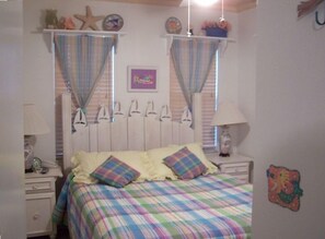 Master bedroom with queen bed, cable TV with movie chanels