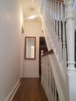 Hallway - Cozy Place  (Oxford)