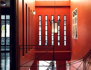 Interior - 2 Pax. Self-Serviced By Art & Tile Gallery (Khwaeng Chan Kasem)