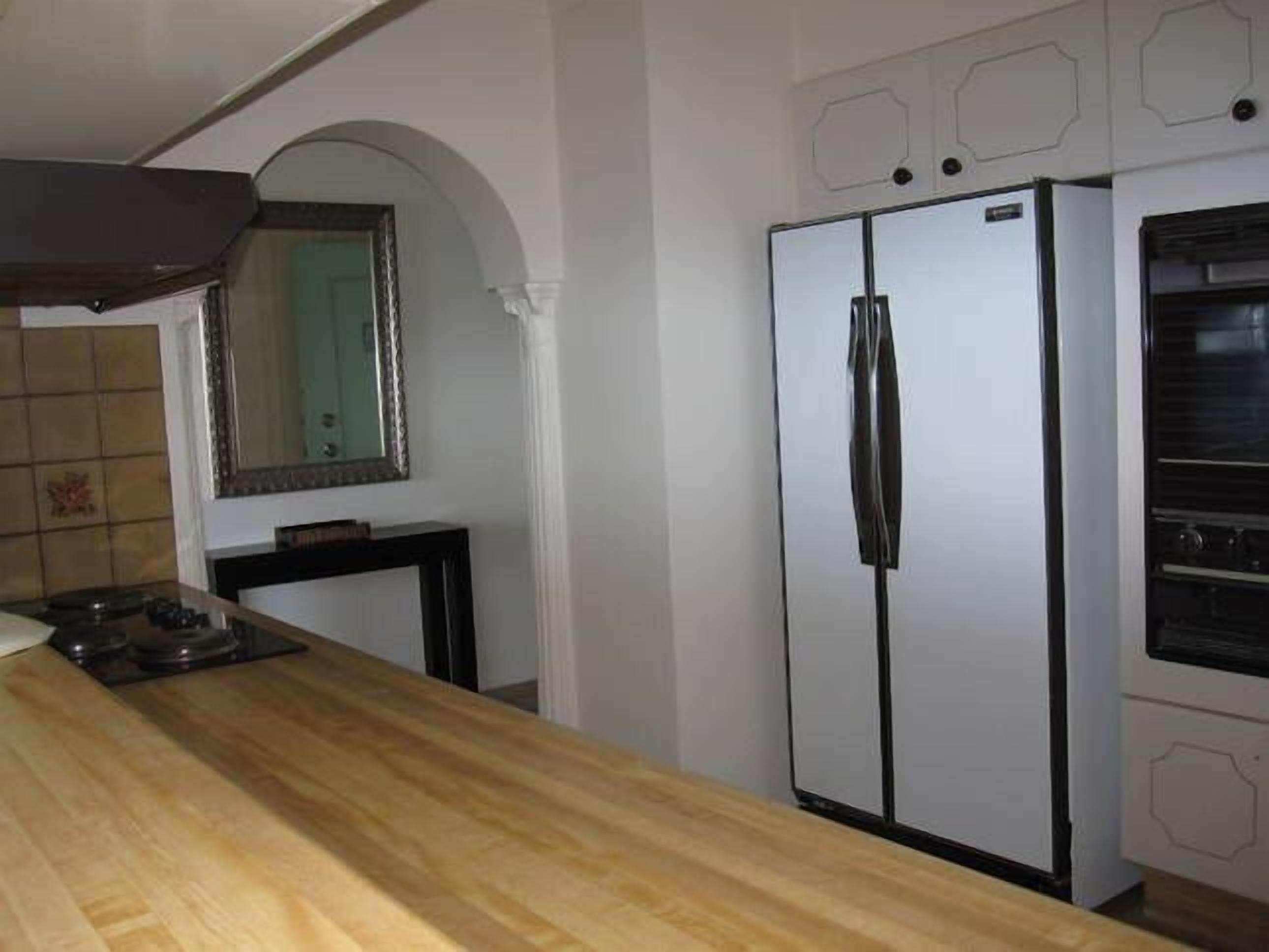 Imperial Surf - 27th floor — image 8