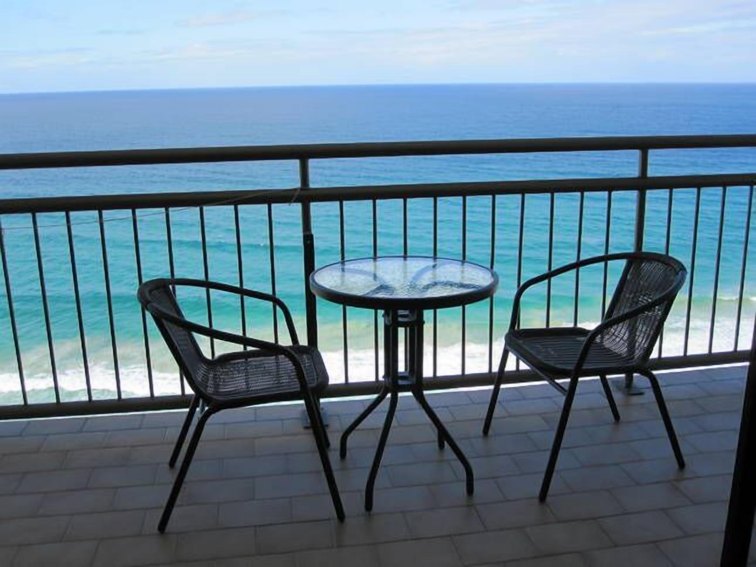 Imperial Surf - 27th floor