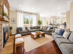 Smart TV, fireplace, books, offices