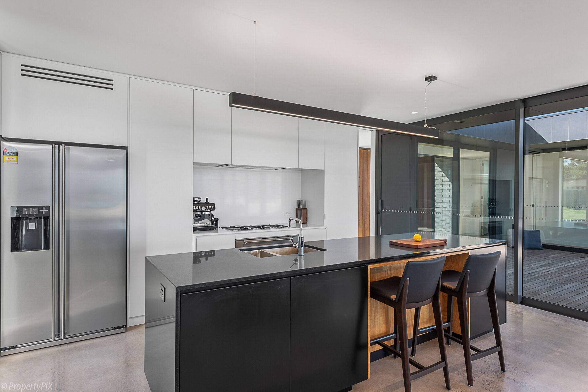 Lyenna - Relaxed Luxury with Views