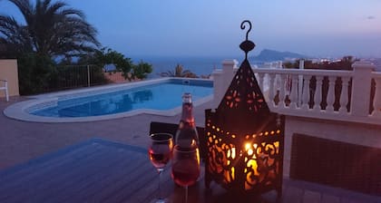 Villa With Private Pool And Glorious Sea Views