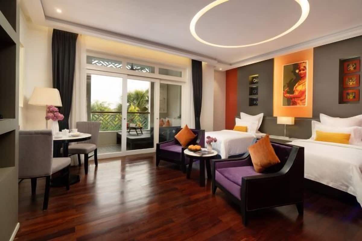 2 bedrooms, Egyptian cotton sheets, premium bedding, down duvets