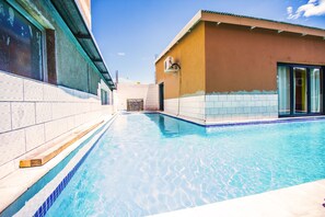 Piscine extérieure