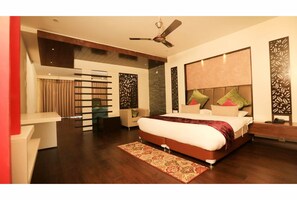 Desk, free WiFi - Jungle Livinn (Shimla)