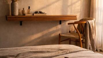 Deluxe Double Room | Minibar, in-room safe, desk, laptop workspace