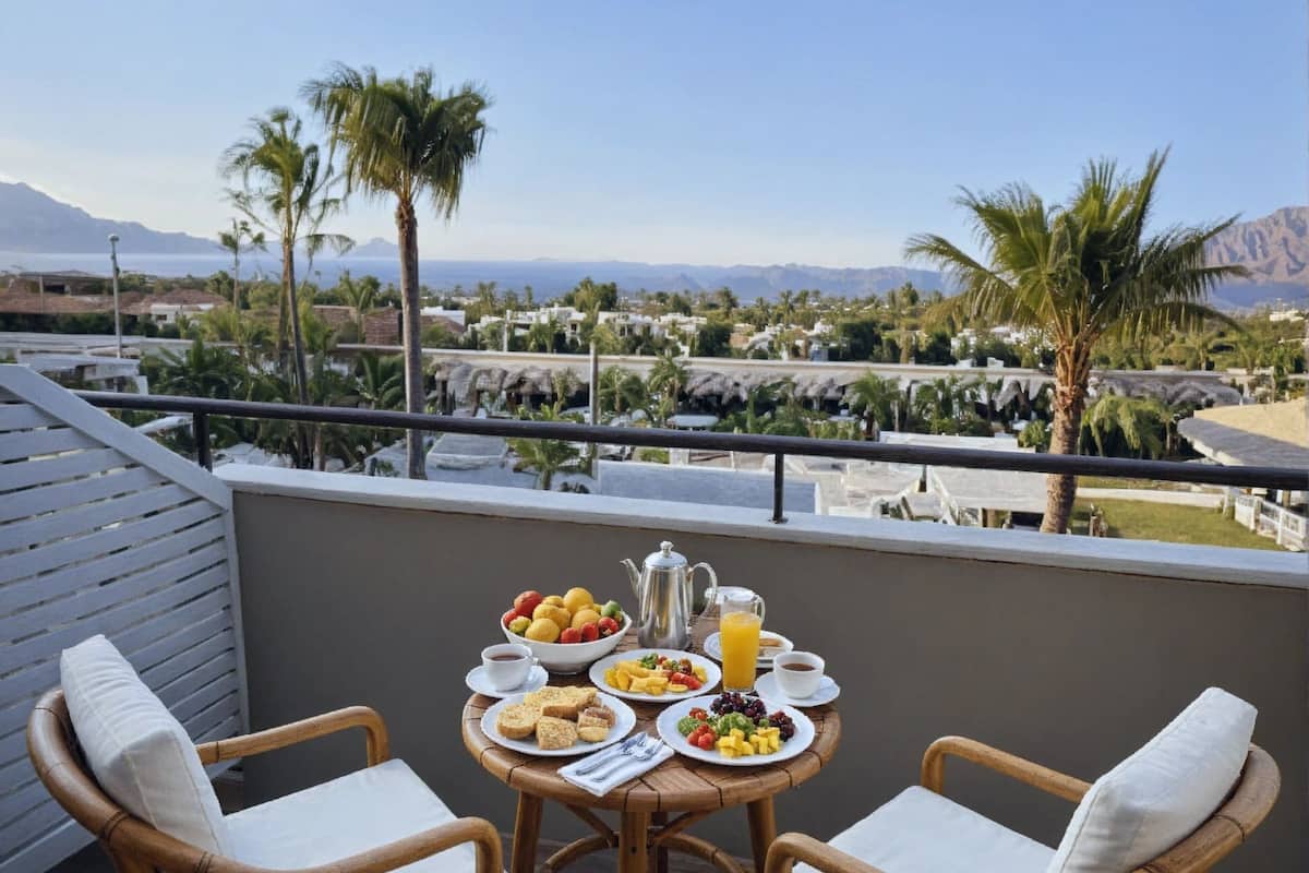 Safe på rommet, skrivebord og skrivebord for bærbar PC