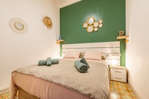 2 dormitorios, tabla de planchar con plancha, wifi gratis y ropa de cama