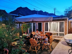 Tavanomainen talo | Näkymä sisäpihalle