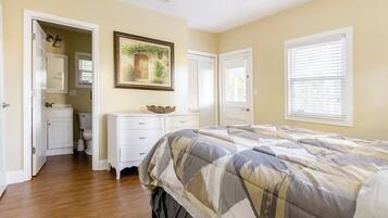 2 多间卧室、熨斗/熨衣板、免费 WiFi、床单