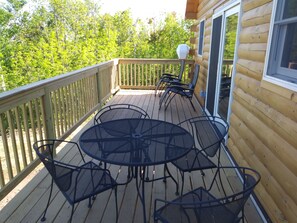 Outdoor dining - Lake Superior Views Log Home (Knife River)