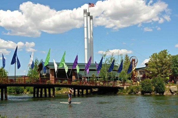 Miscellaneous - Bluebird Day - Fuller Cottage (Bend)