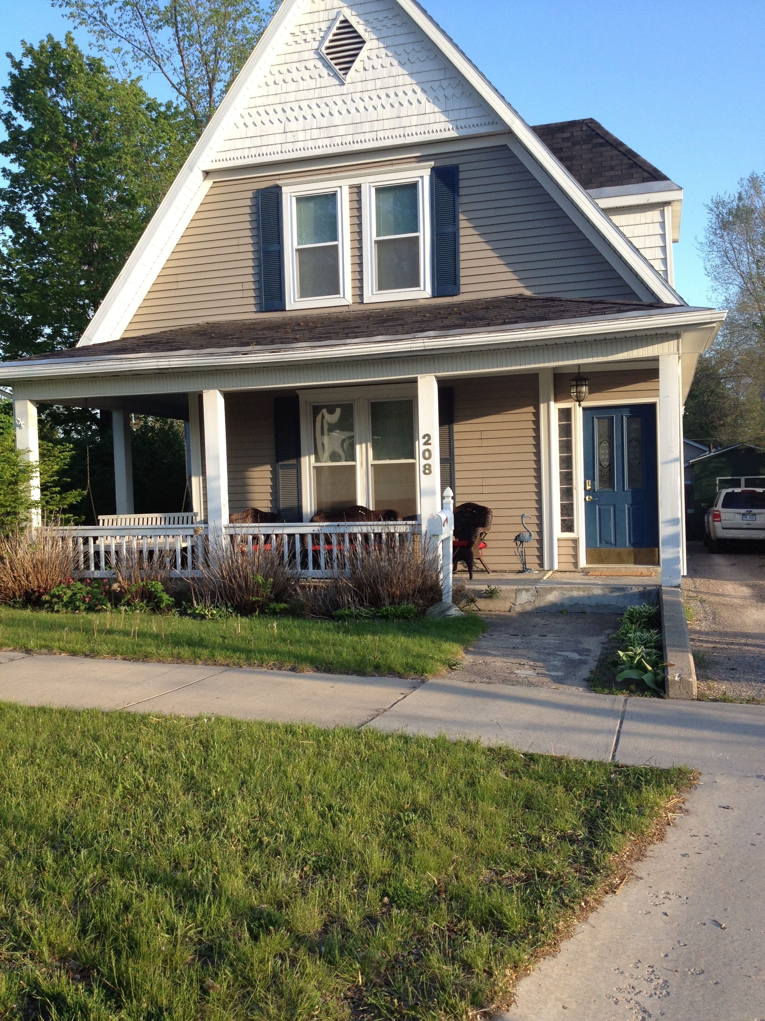 House 3 bedrooms, with garden