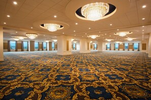 Banquet hall - GORGEOUS STUDIO AT WESTGATE LAKES RESORT & SPA NEAR DISNEY UNIVERSAL SEA WORLD (Orlando)