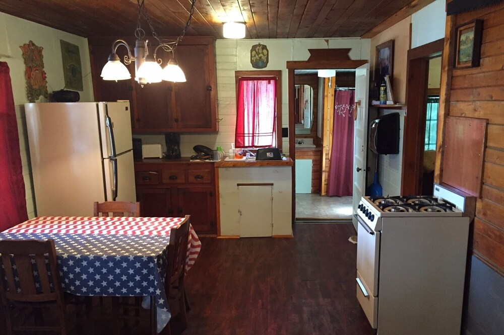 Cabin #6 On Beautiful Brevort Lake