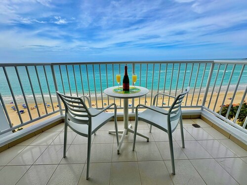 Beachfront Million View! ~Best Beach! ~ Romantic!~ Marbella Del Caribe West