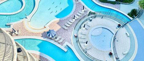 Piscine couverte, piscine chauffée