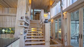 Interior - Beautiful waterfall views & Highlands Architect.  Like nothing you've ever seen! (Westminster)