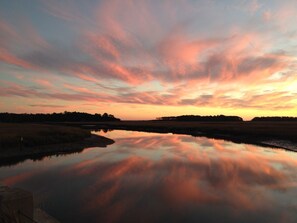 Pool - Pet-Friendly 3BR Inlet Cove Cottage - Walk to Beach, Pool & Kiawah River (Johns Island)