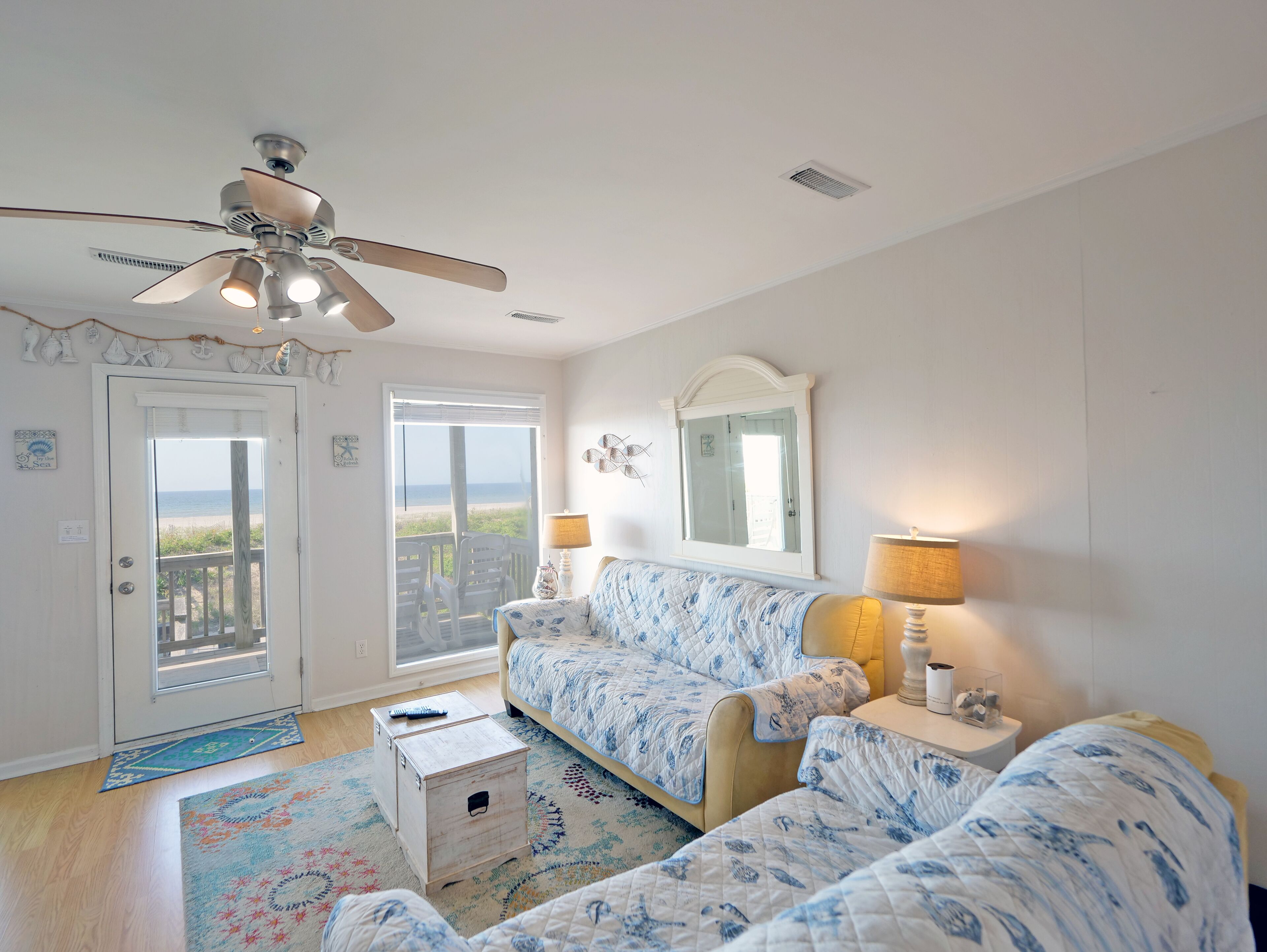 "Big AL's Dawg House" Ocean Front - PET FRIENDLY duplex