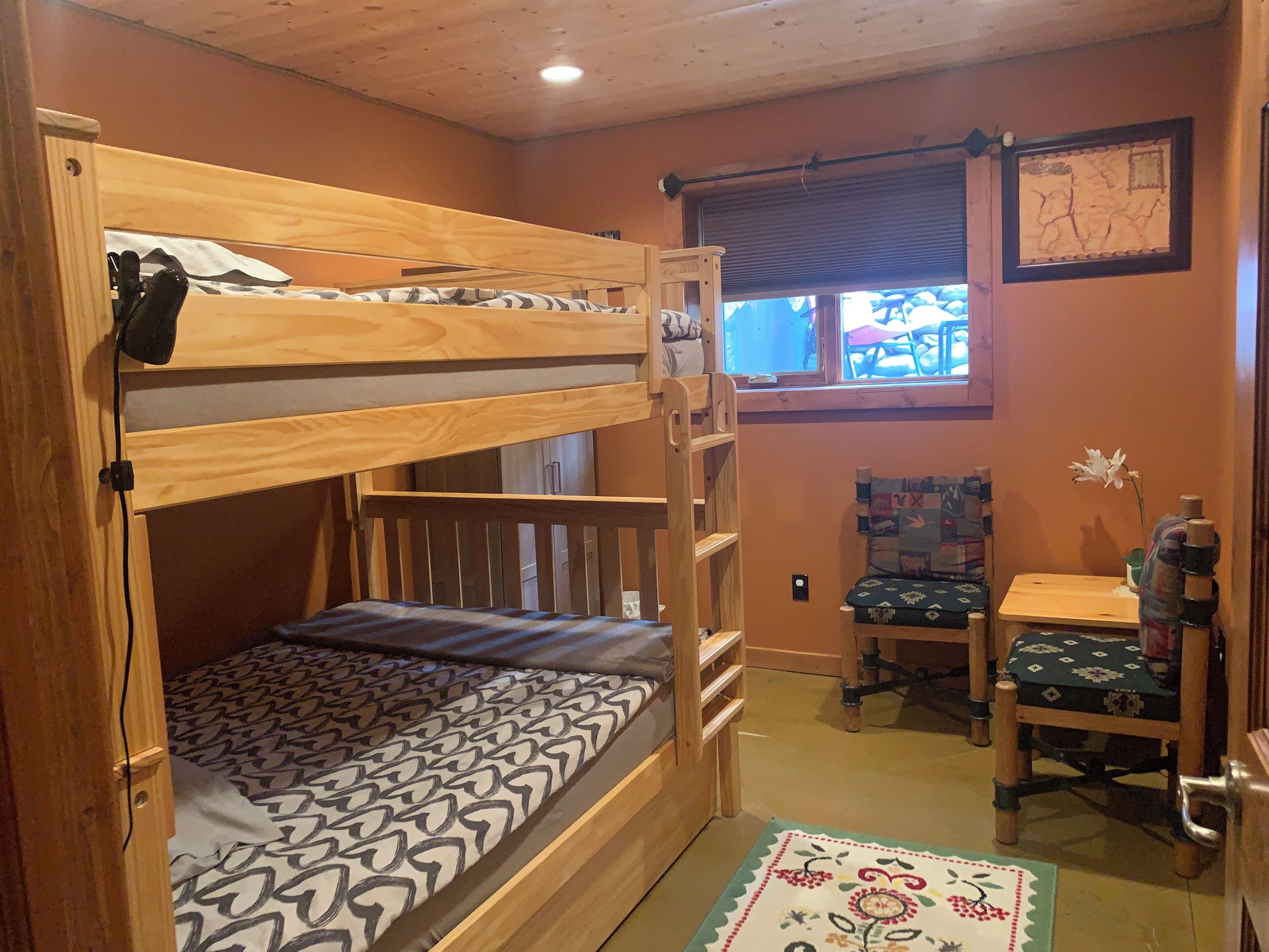 2 chambres, bureau, fer et planche à repasser, Wi-Fi gratuit