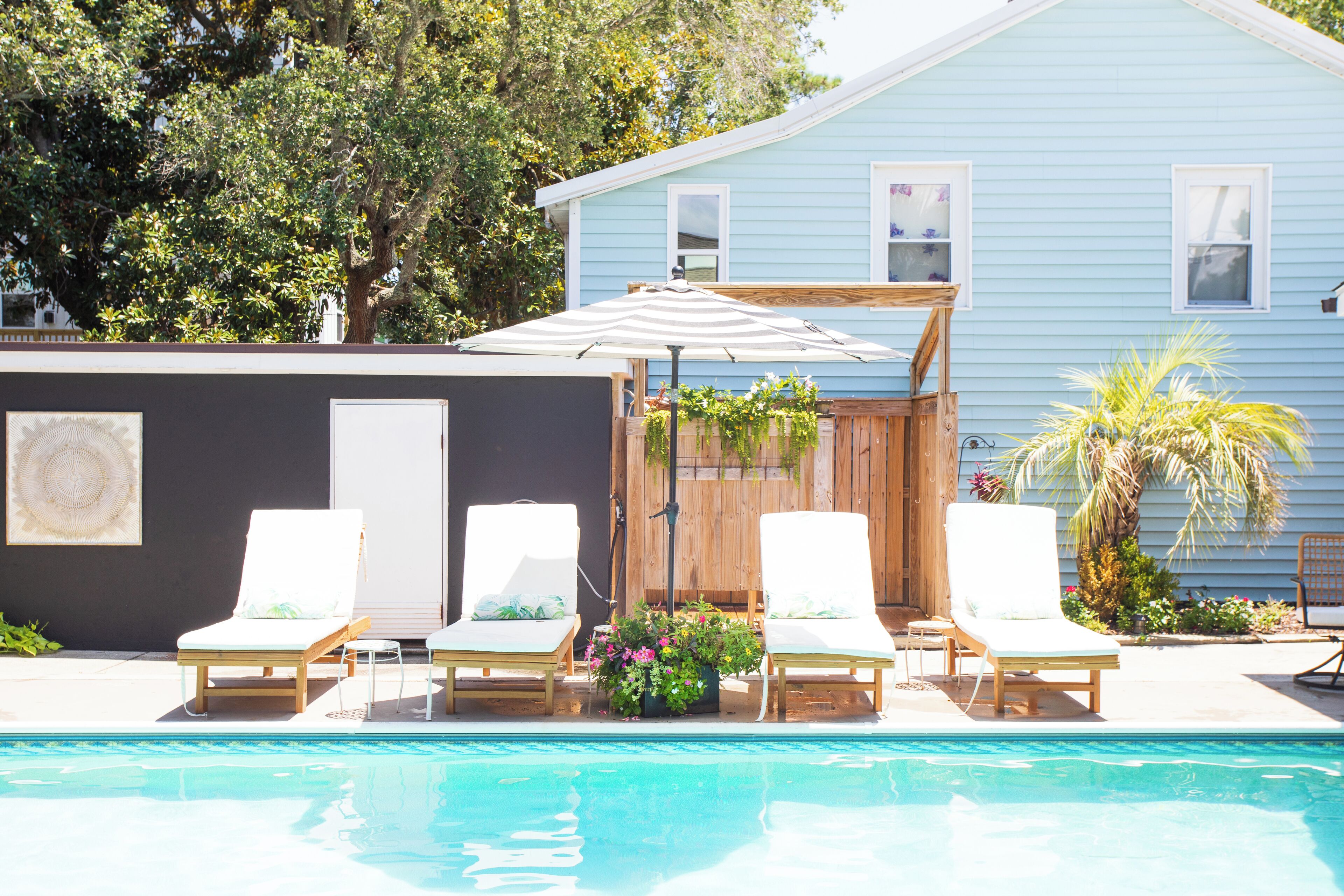 Private, quiet oasis right in the middle of all the action of CB! 