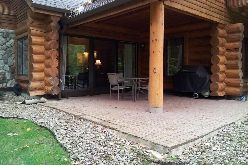 Come Golf Garland and stay in luxury 2 Bedroom 2 Bathroom Condo
