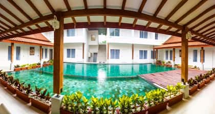 Sinom Borobudur Hotel