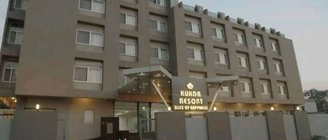 Fachada da propriedade