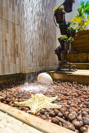 Fountain - Villa Jade Trancoso (Porto Seguro)