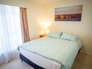 Family House, 5 Bedrooms, Accessible | 5 bedrooms, iron/ironing board, free WiFi, bed sheets