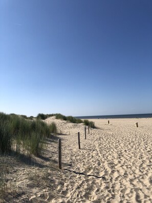 Platja a a prop