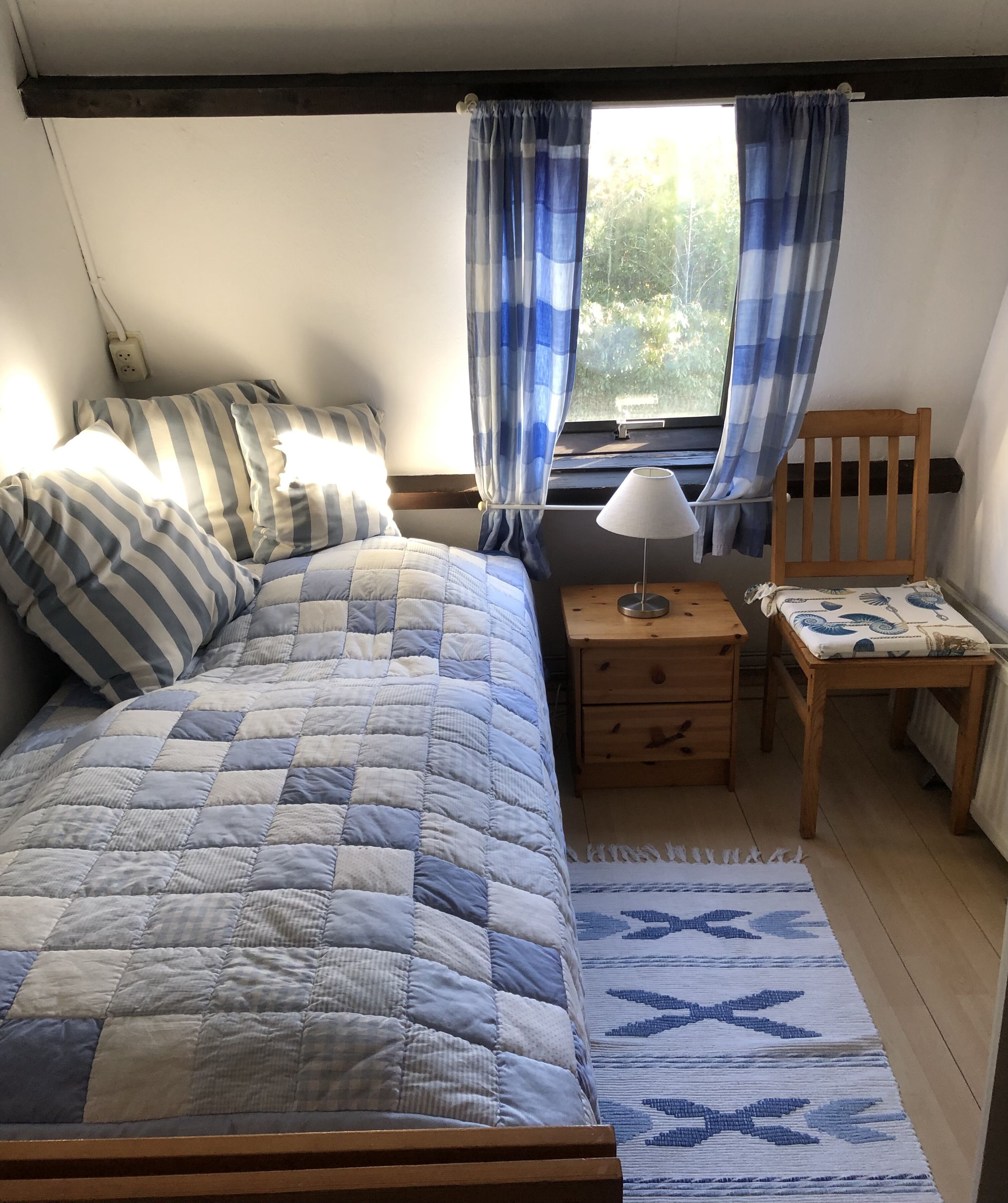 3 makuuhuonetta, silitysrauta/-lauta, ilmainen Wi-Fi