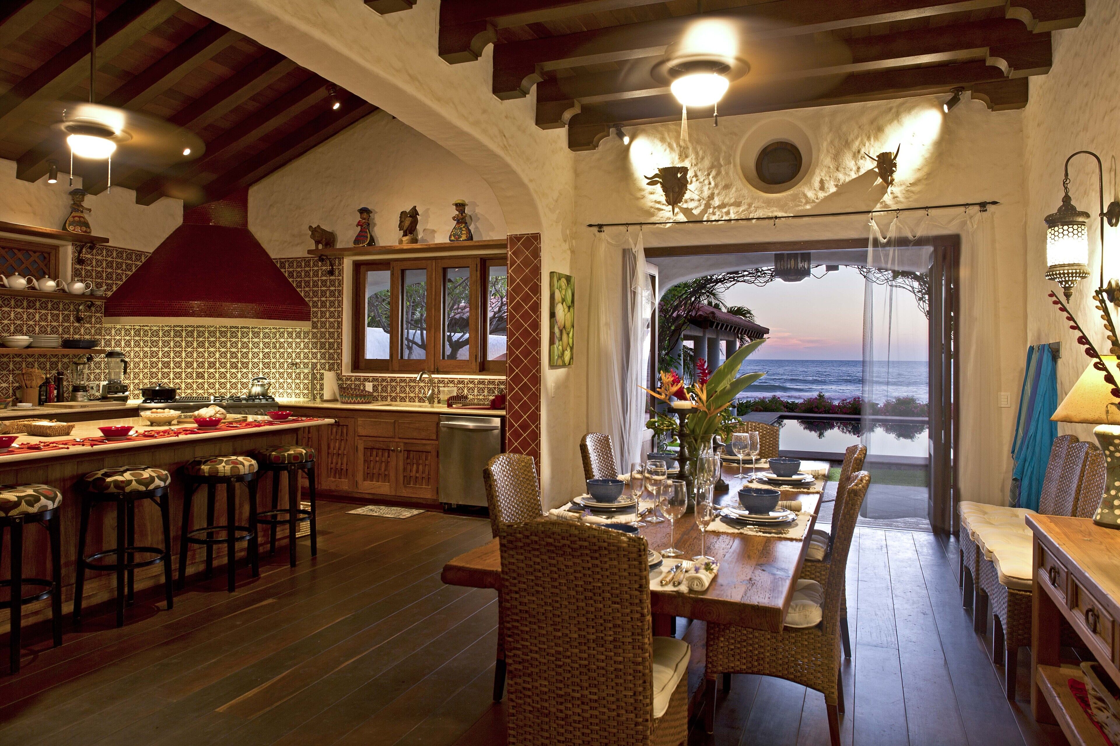 Casa Chulada-new Luxury Hacienda Style Home And Apartment On Playa Troncones