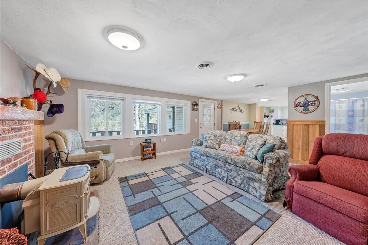 Waterfront Home On James River- Springwood Va