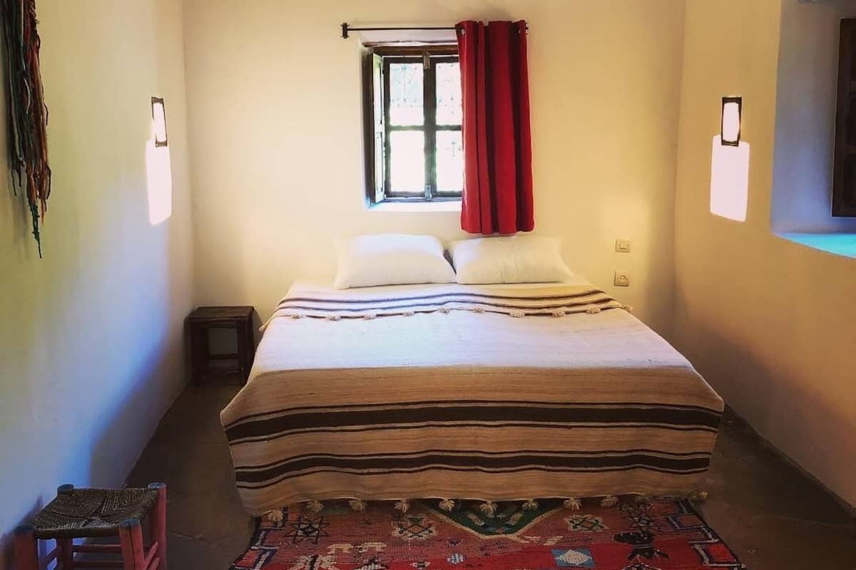Comfort House, 2 Bedrooms | 2 bedrooms, individually decorated, individually furnished