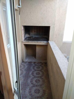 Appartement, 2 chambres, balcon | Aire de pique-nique/barbecue