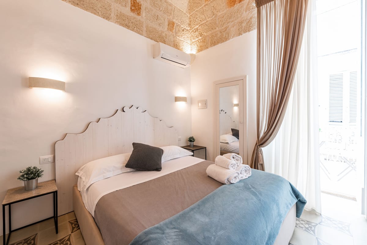 Doppia Tradizionale, 1 letto queen | Biancheria da letto di alta qualità, minibar, con stile personalizzato