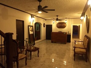 Lobby - Hotel Peregrina (Valladolid)