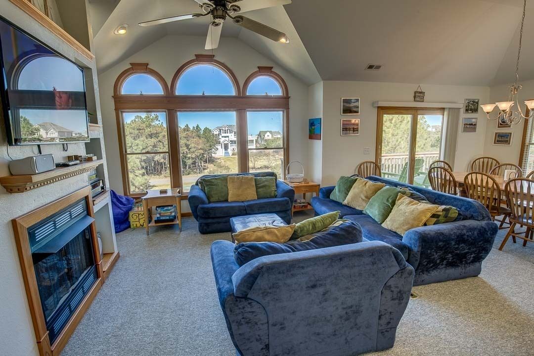 Endless Summer | 1320 ft from the Beach | Dog Friendly, Private Pool, Hot Tub | Corolla