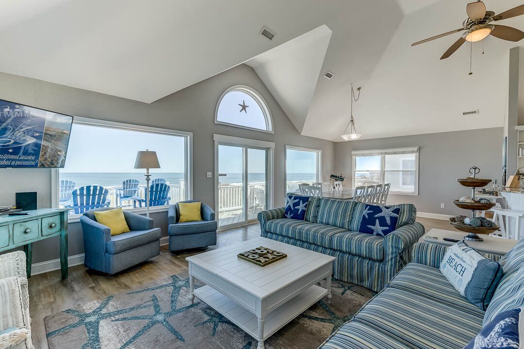 Een lcd-televisie, videogames, een dvd-speler en tafelvoetbal