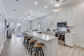 Fridge, microwave, oven, stovetop - Stylish, Beachy Condo near Many Resort-Like Amenities@Cinnamon Shore (Port Aransas)