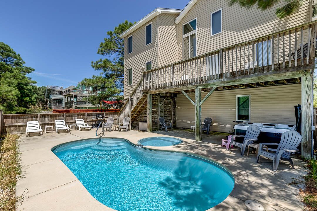 Lemon Drop Inn | 2754 ft from the Beach | Dog Friendly, Private Pool, Hot Tub | Corolla